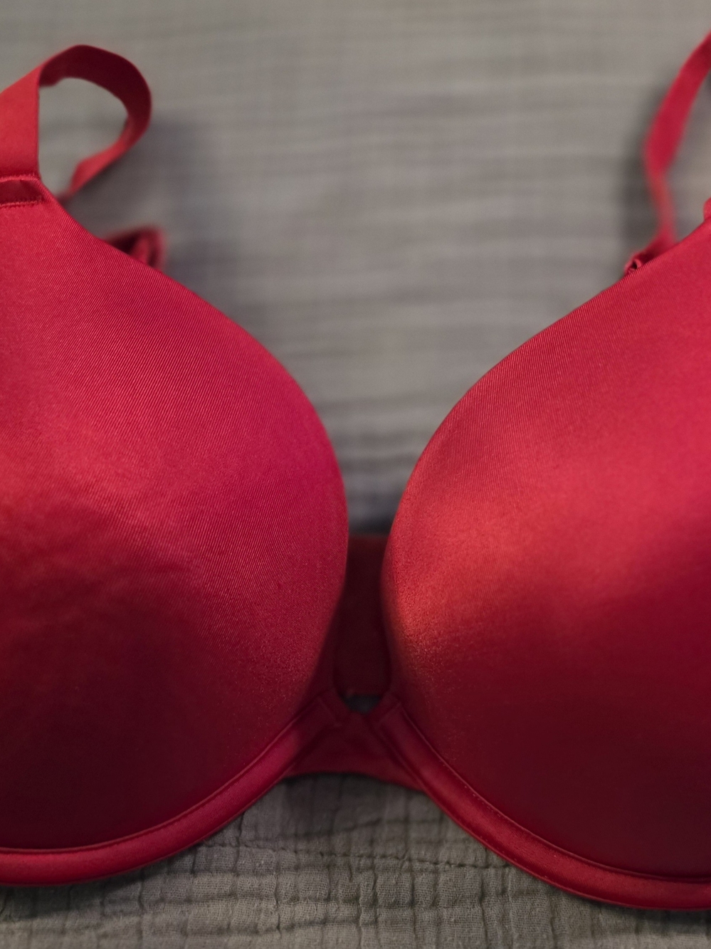 Ambrielle Satin Molded Red Bra